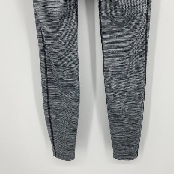 Nike Dri Fit grey Heathered recycled  leggings 27” small - Picture 12 of 16